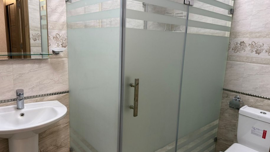 Kirayə verilir 2 otaqlı yeni tikili, 75 m², İnşaatçılar m.-13