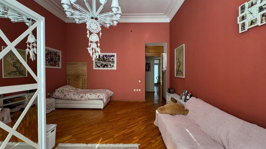 Satılır 4 otaqlı köhnə tikili, 210 m², Bayıl-13