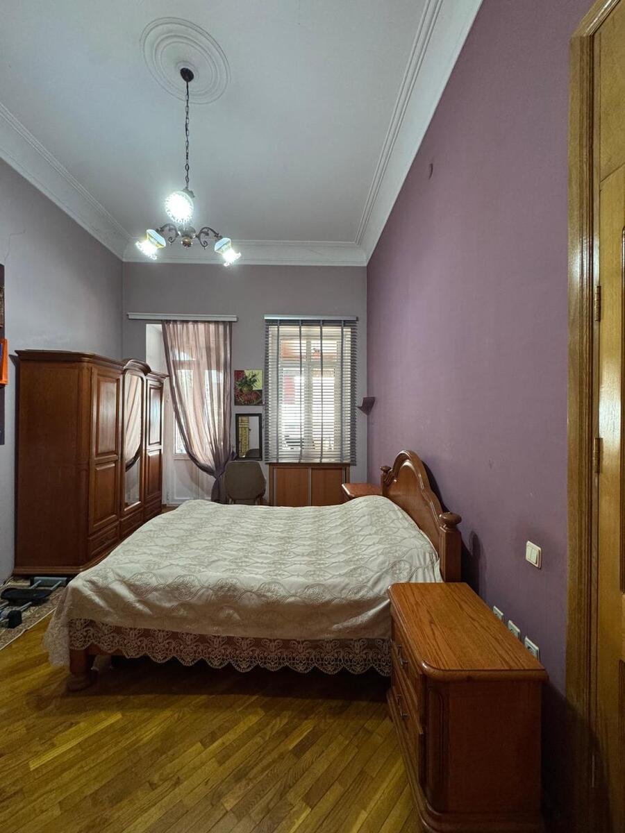 Satılır 4 otaqlı köhnə tikili, 210 m², Bayıl-17