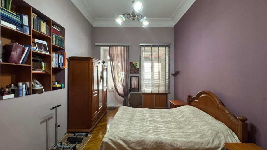 Satılır 4 otaqlı köhnə tikili, 210 m², Bayıl-18