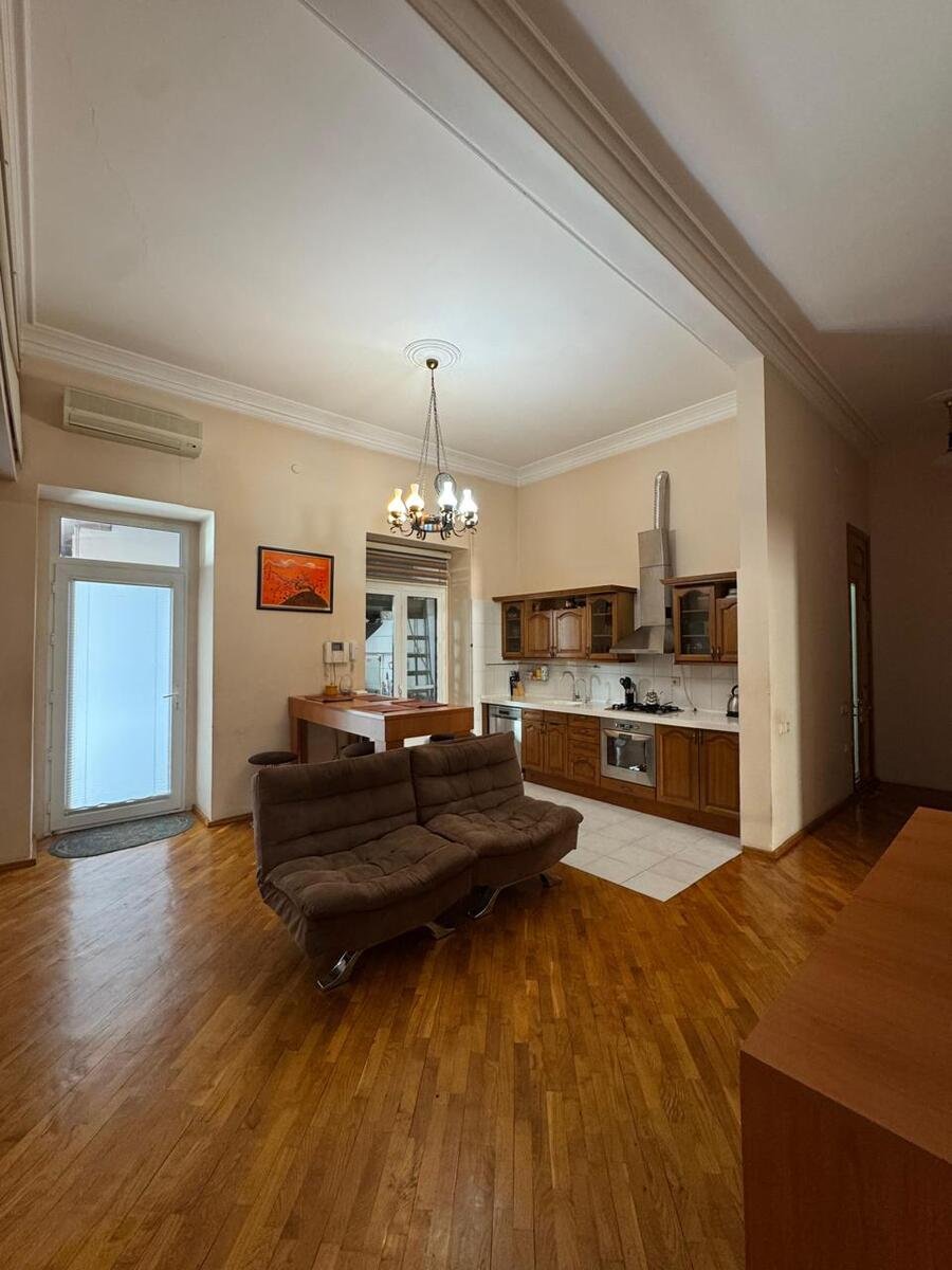 Satılır 4 otaqlı köhnə tikili, 210 m², Bayıl-25