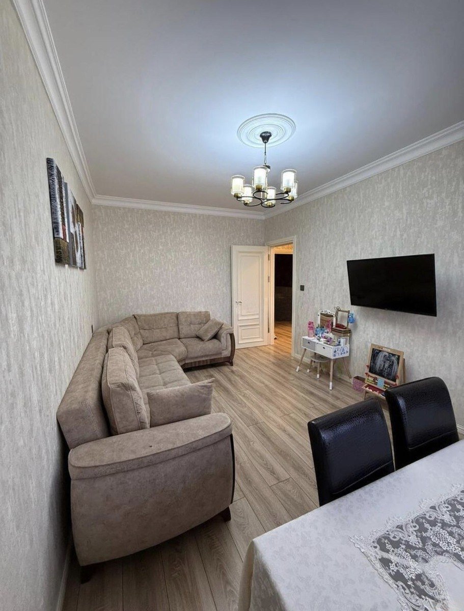 Satılır 3 otaqlı köhnə tikili, 70 m², Gənclik m.-1