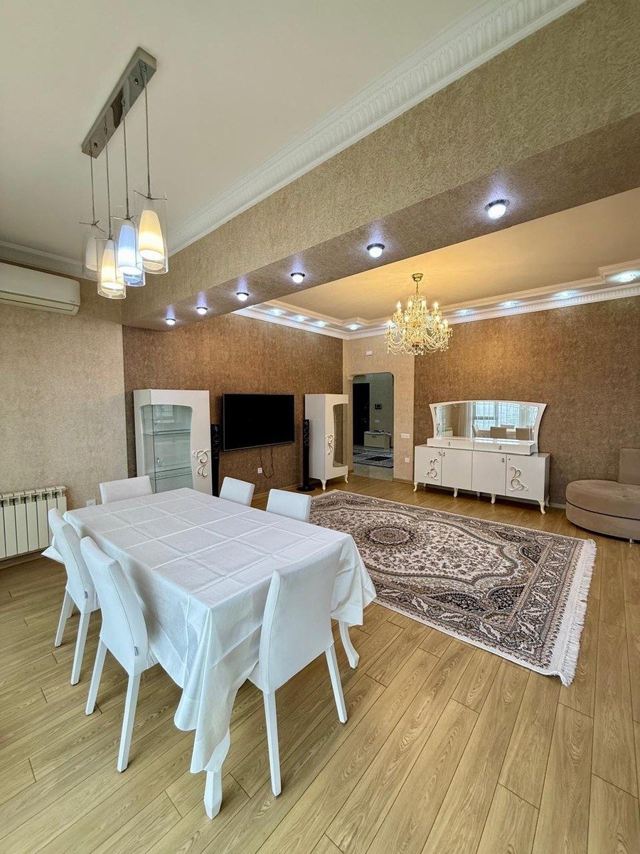 Kirayə verilir 4 otaqlı yeni tikili, 181 m², Xətai m.-2