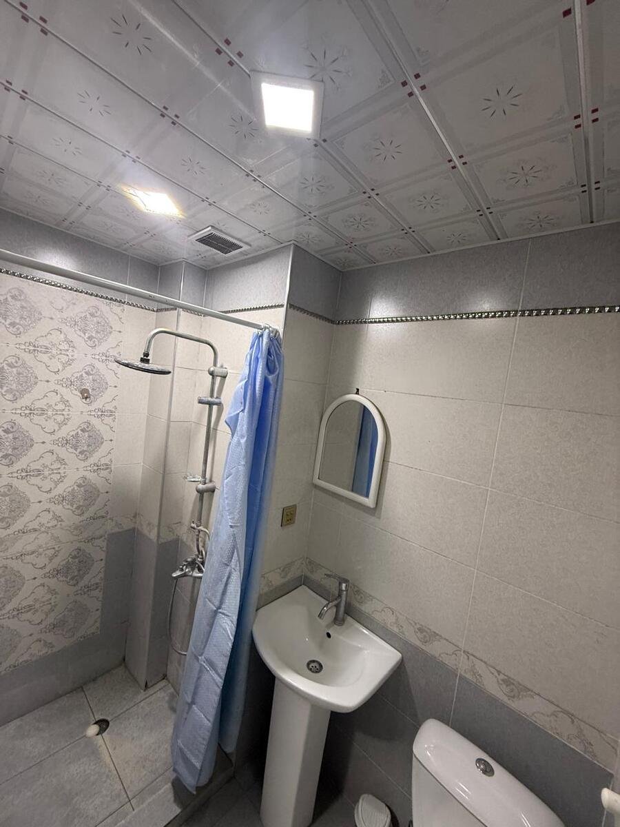 Kirayə verilir 3 otaqlı köhnə tikili, 85 m², Elmlər Akademiyası m.-13
