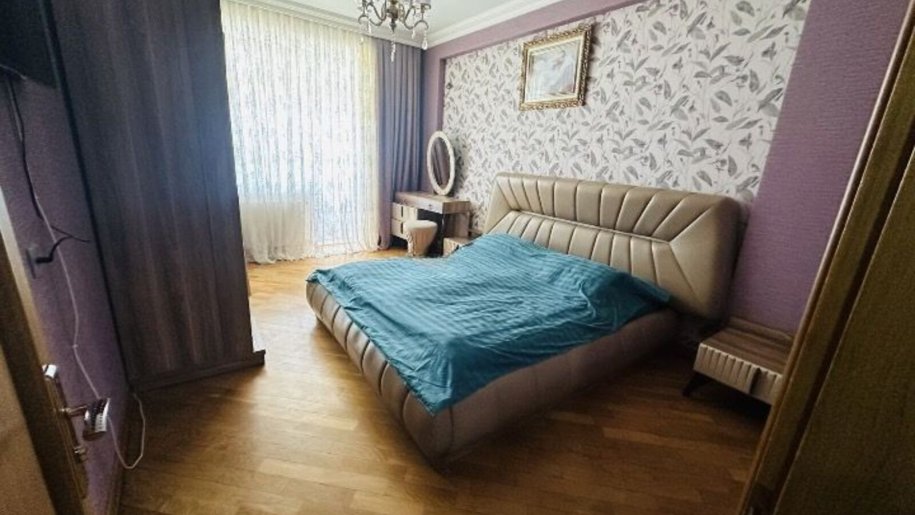 Satılır 3 otaqlı yeni tikili, 120 m², Azadlıq Prospekti m.-1