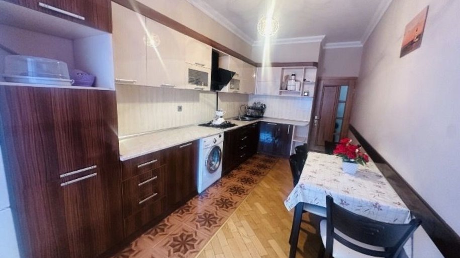 Satılır 3 otaqlı yeni tikili, 120 m², Azadlıq Prospekti m.-8