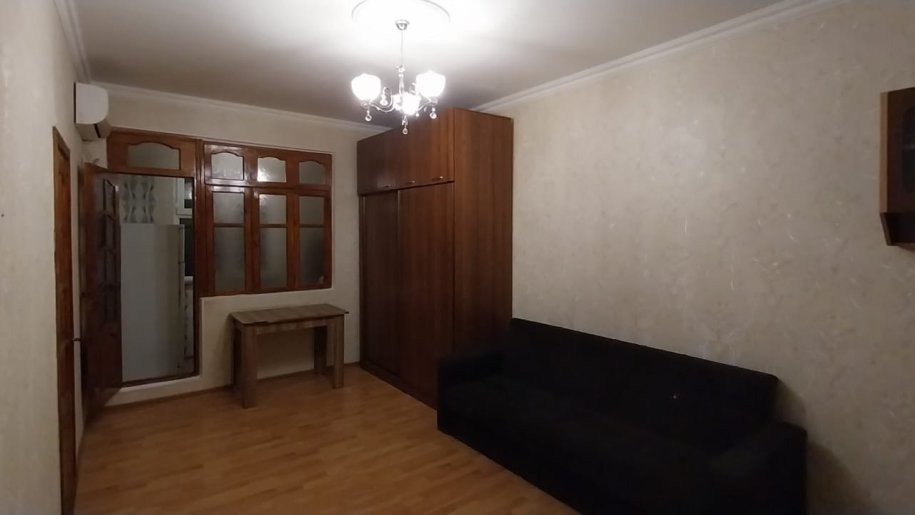Satılır 2 otaqlı köhnə tikili, 32 m², Memar Əcəmi m.-2