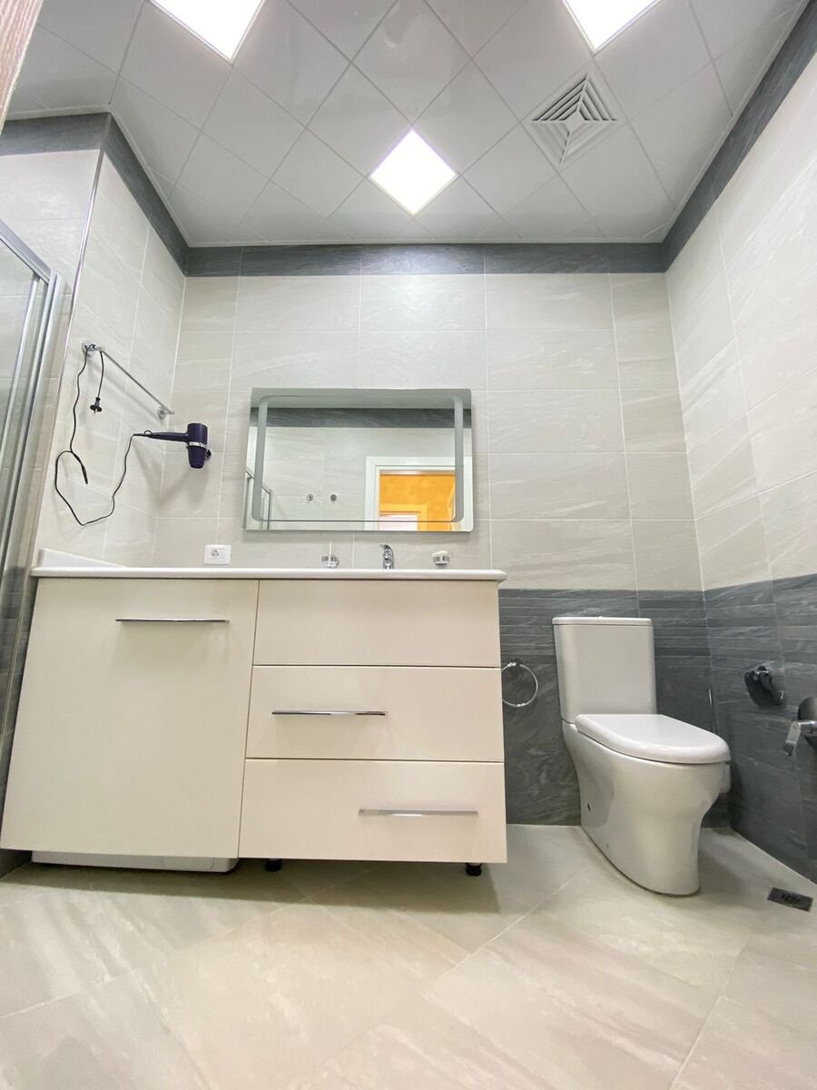 Kirayə verilir 2 otaqlı yeni tikili, 90 m², İnşaatçılar m.-10