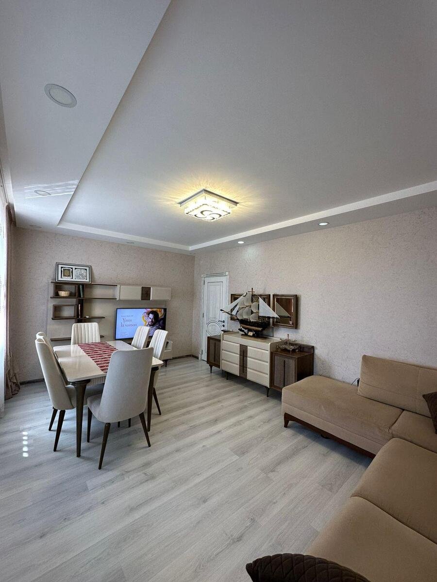 Satılır 4 otaqlı köhnə tikili, 85 m², Hövsan-2