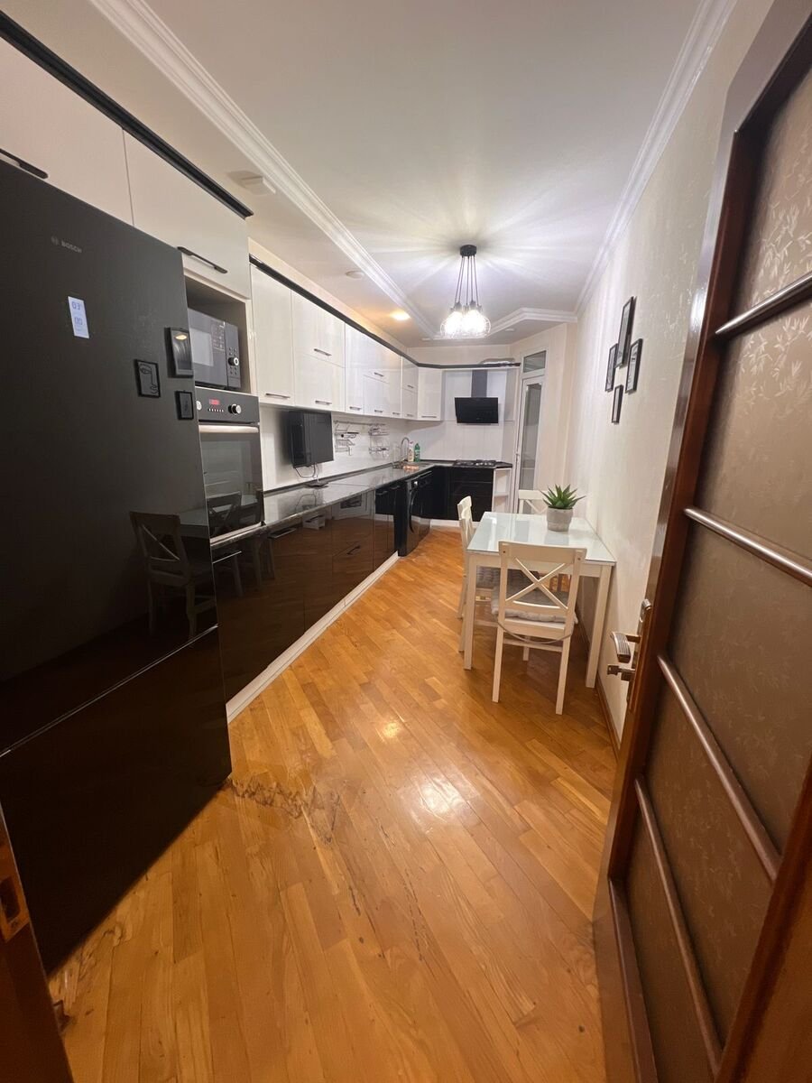 Kirayə verilir 3 otaqlı yeni tikili, 130 m², Nəriman Nərimanov m.-11