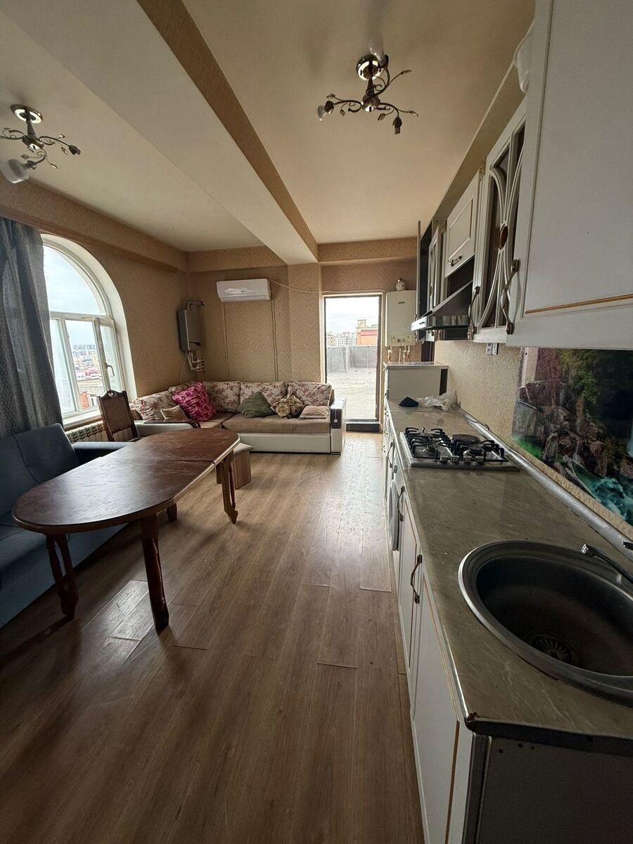 Kirayə verilir 2 otaqlı yeni tikili, 70 m², Memar Əcəmi m.-11