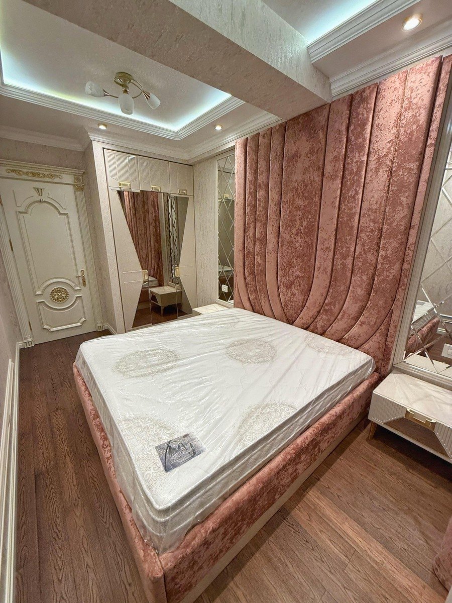 Satılır 4 otaqlı yeni tikili, 165 m², Azadlıq Prospekti m.-14