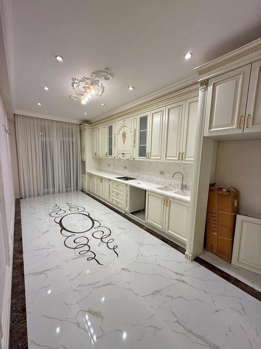 Satılır 4 otaqlı yeni tikili, 165 m², Azadlıq Prospekti m.-16