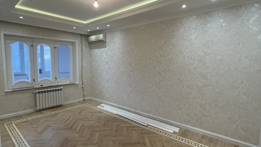 Satılır 3 otaqlı köhnə tikili, 80 m², Azadlıq Prospekti m.-8