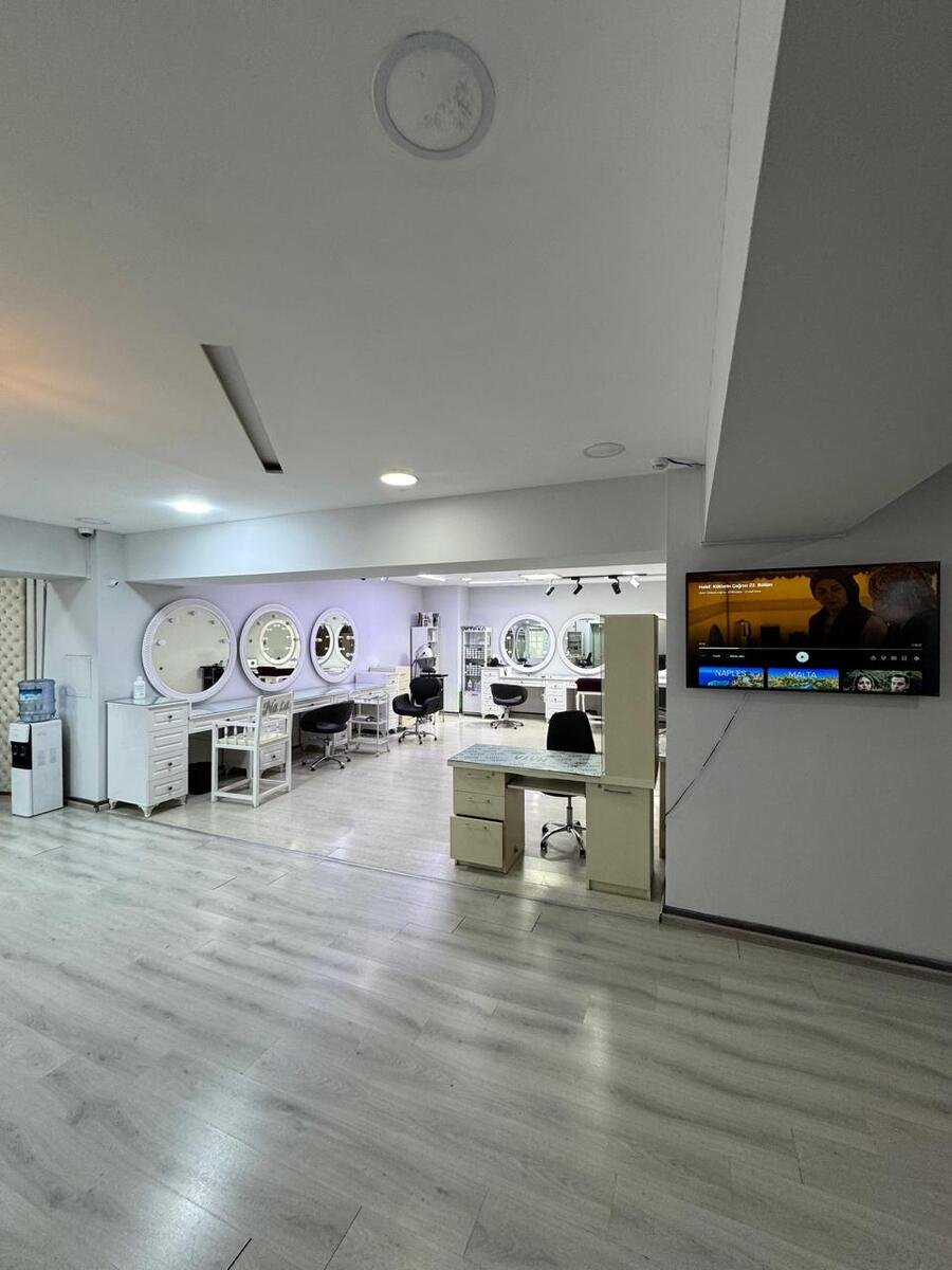 560 kv.m. obyekt icarəyə verilir, Elmlər Akademiyası m.-1