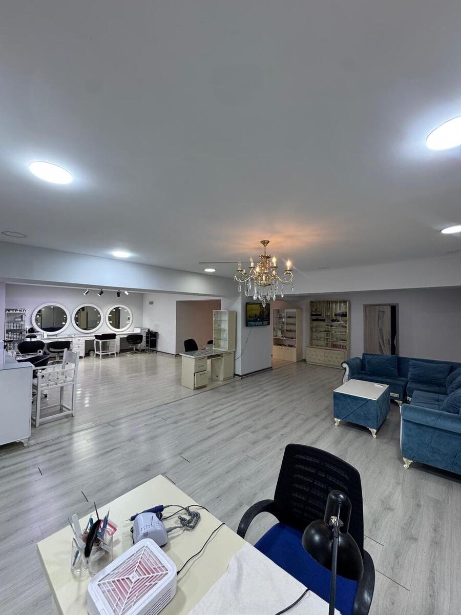 560 kv.m. obyekt icarəyə verilir, Elmlər Akademiyası m.-2