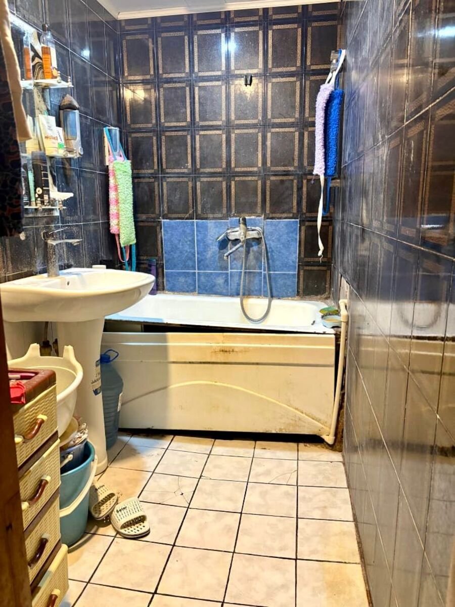 Satılır 3 otaqlı köhnə tikili, 90 m², 8 noyabr-10