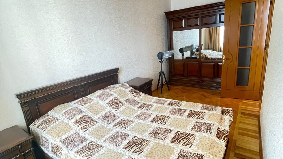 Kirayə verilir 2 otaqlı köhnə tikili, 60 m², İçərişəhər m.-4