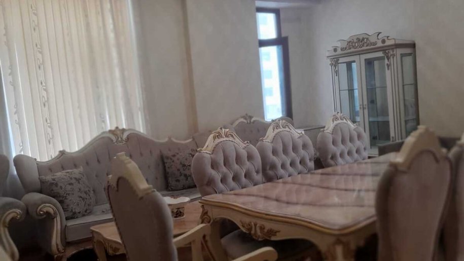 Satılır 3 otaqlı yeni tikili, 105 m², İnşaatçılar m.-10