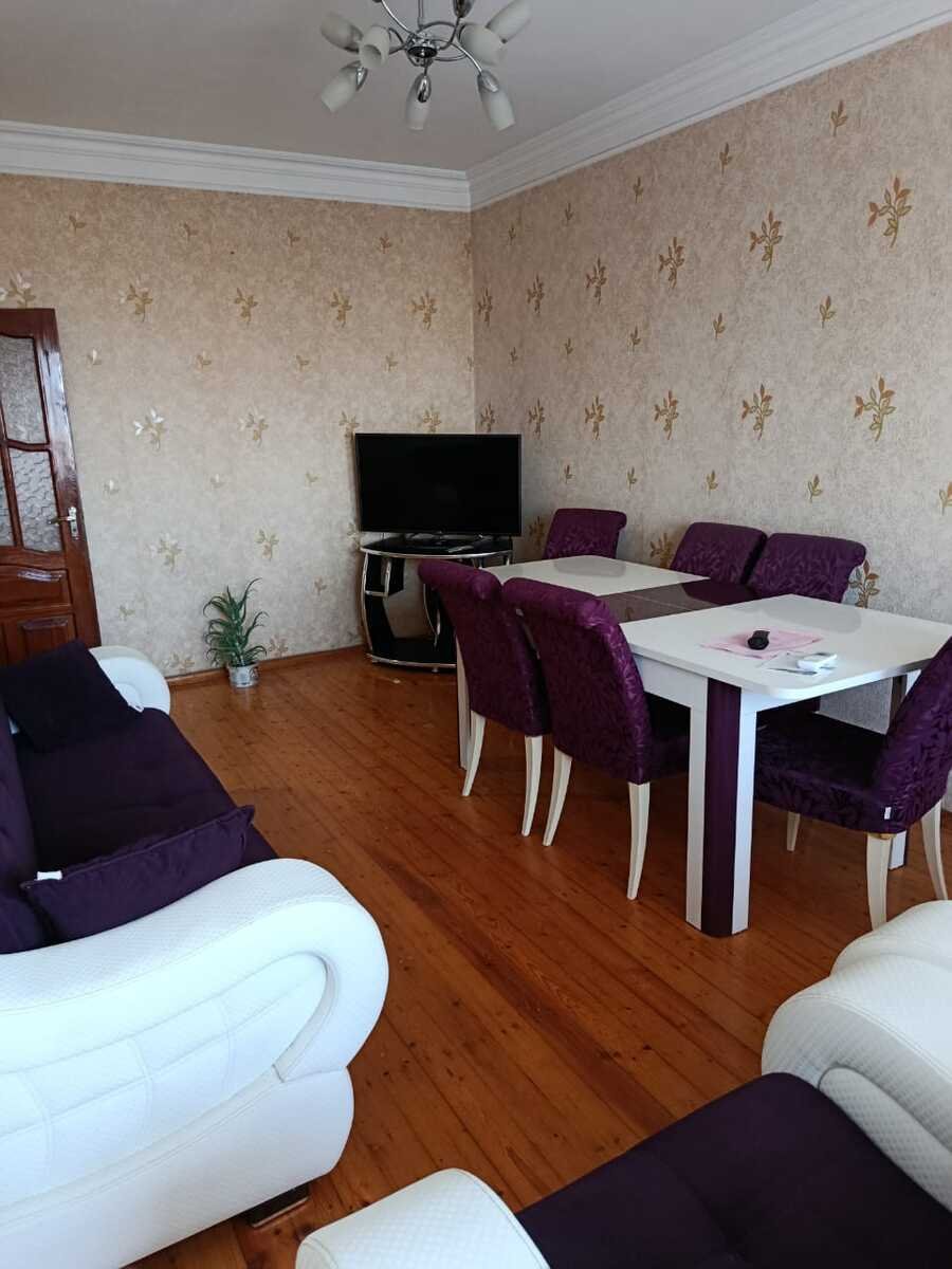 Satılır 3 otaqlı köhnə tikili, 85 m², Qaraçuxur-2