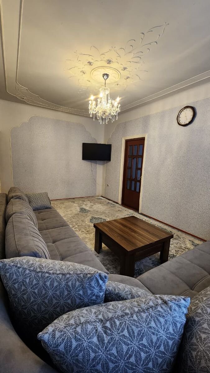 Satılır 5 otaqlı köhnə tikili, 110 m², Qaraçuxur-2