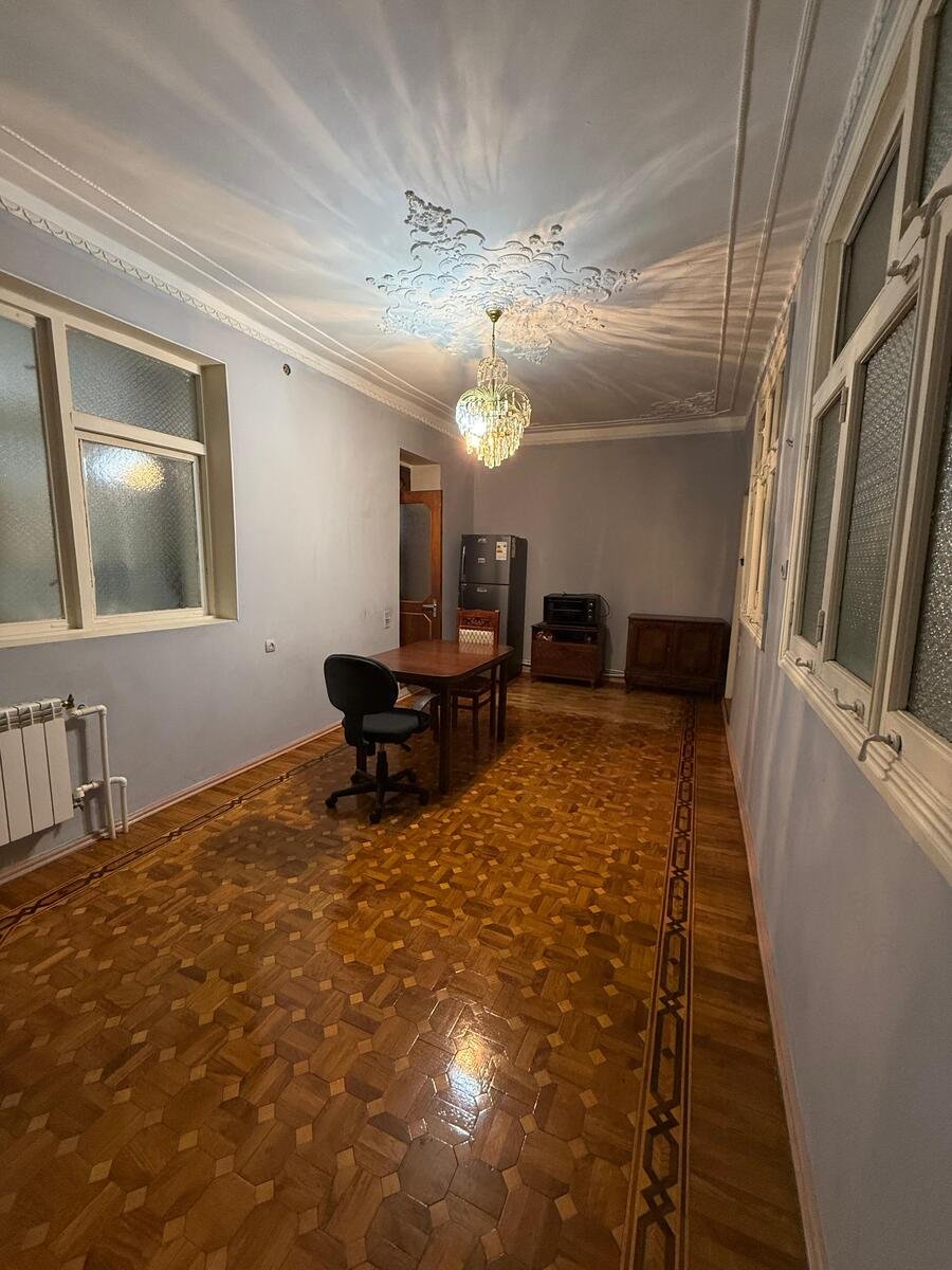 Kirayə verilir 4 otaqlı köhnə tikili, 110 m², Nəriman Nərimanov m.-12