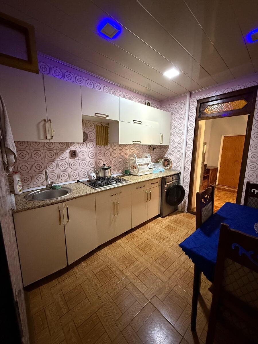 Kirayə verilir 4 otaqlı köhnə tikili, 110 m², Nəriman Nərimanov m.-15