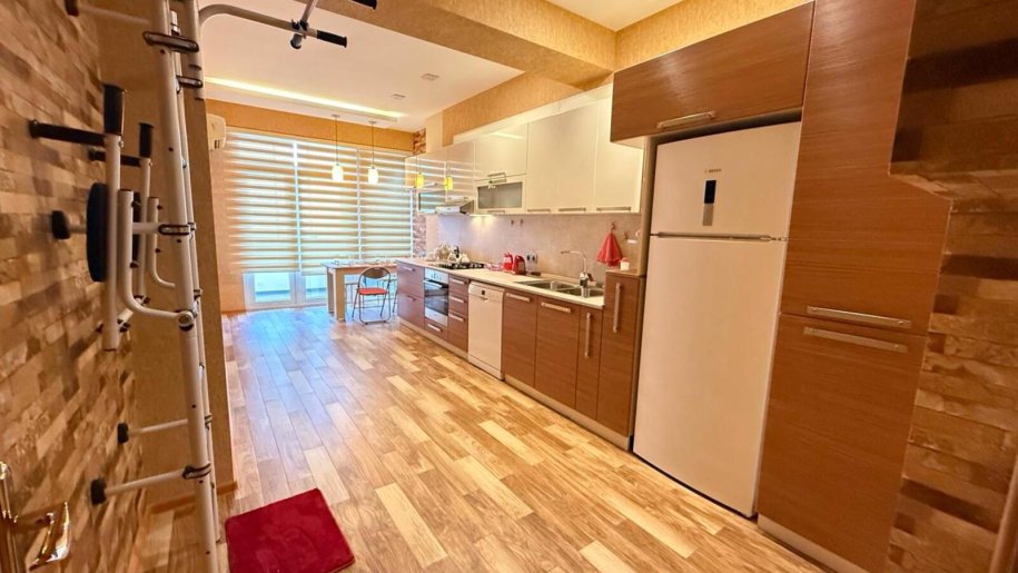 Kirayə verilir 4 otaqlı yeni tikili, 145 m², Nizami m.-16