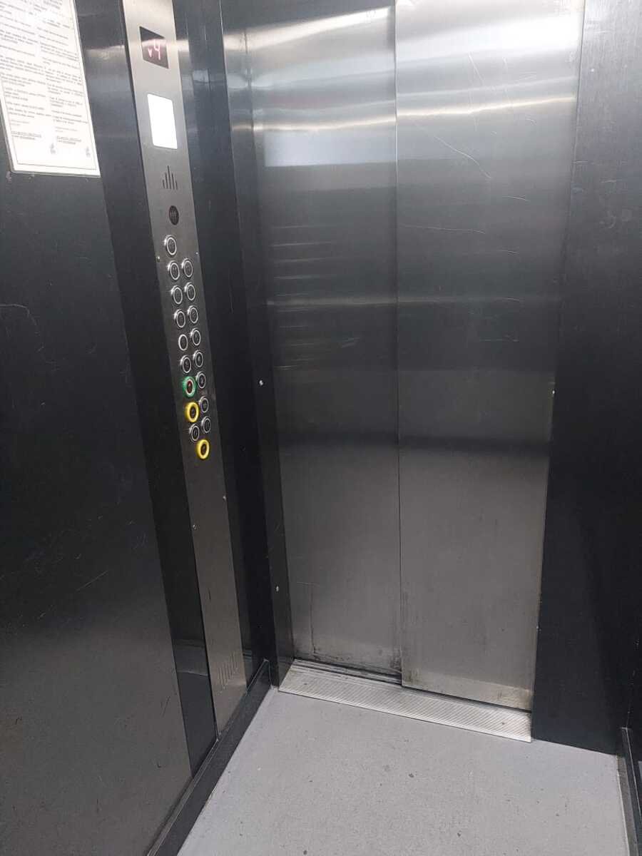 Kirayə verilir 3 otaqlı yeni tikili, 72 m², Neftçilər m.-9