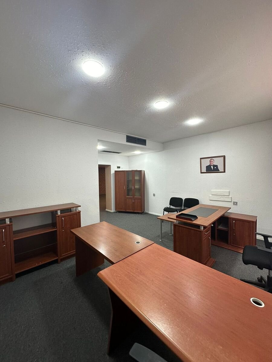 150 m<sup>2</sup> ofis icarəyə verilir, Dərnəgül m.-11