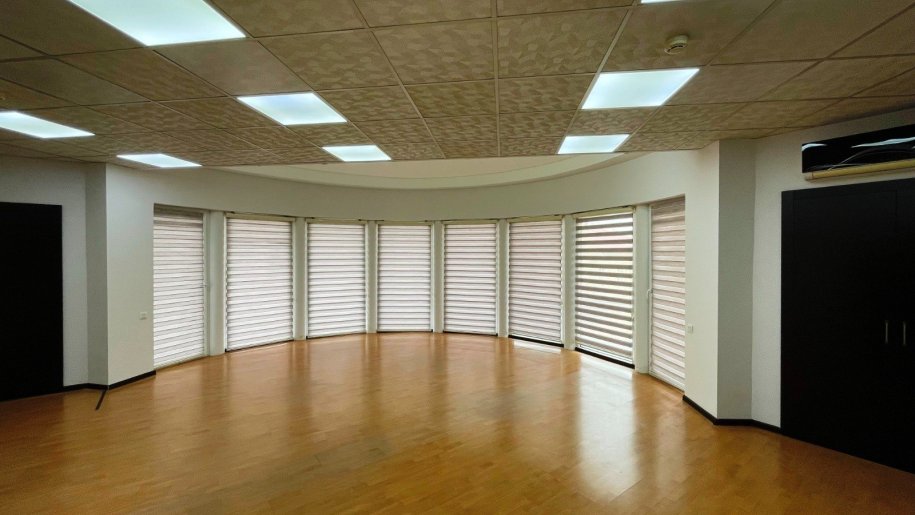 2000 kv.m. obyekt icarəyə verilir, İçərişəhər m.-3