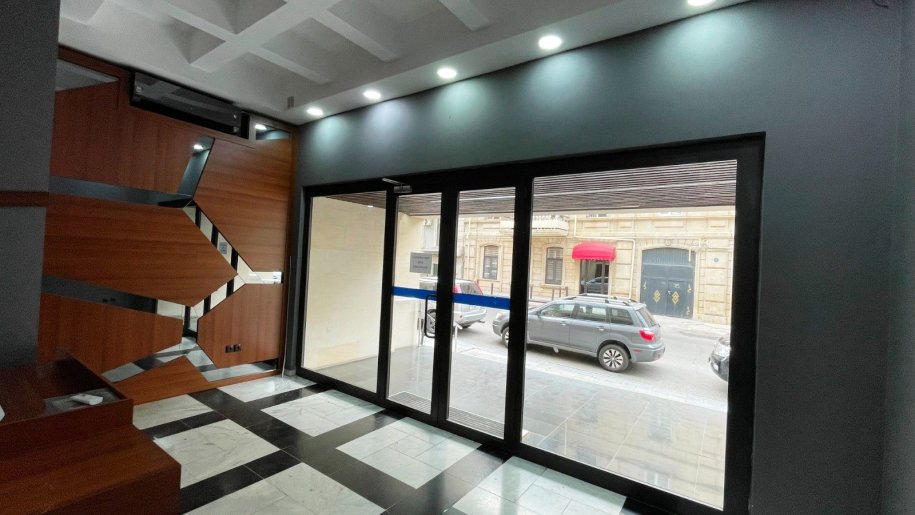 2000 kv.m. obyekt icarəyə verilir, İçərişəhər m.-6