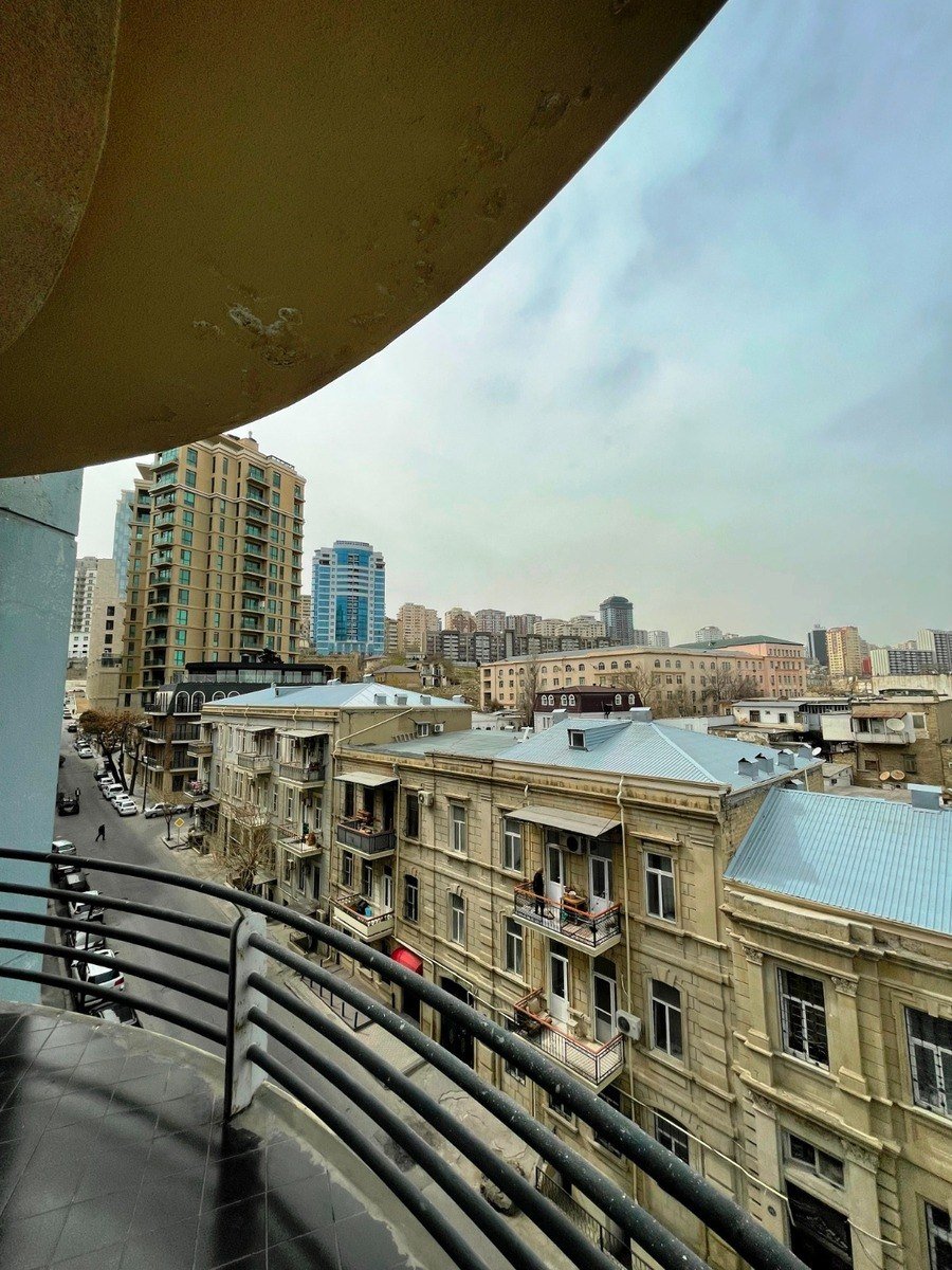 2000 kv.m. obyekt icarəyə verilir, İçərişəhər m.-10