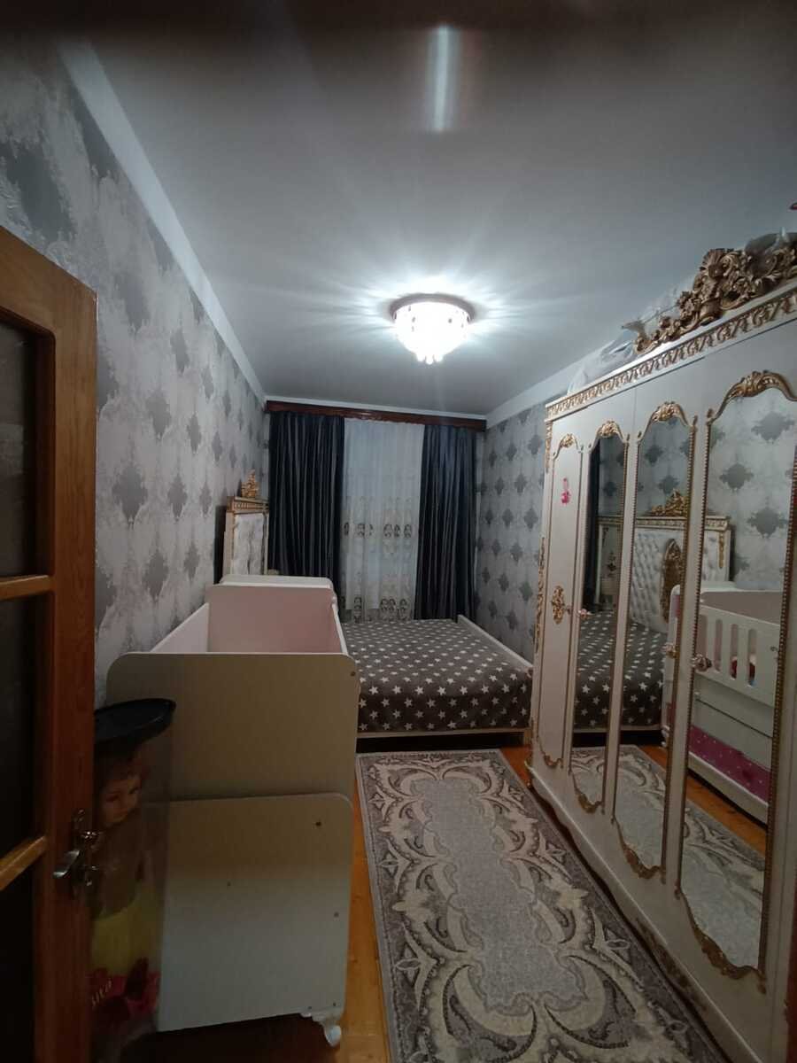 Satılır 3 otaqlı köhnə tikili, 80 m², Memar Əcəmi m.-4