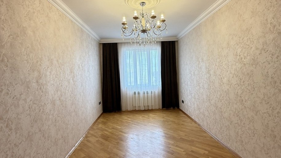 Satılır 2 otaqlı yeni tikili, 62 m², İnşaatçılar m.-2