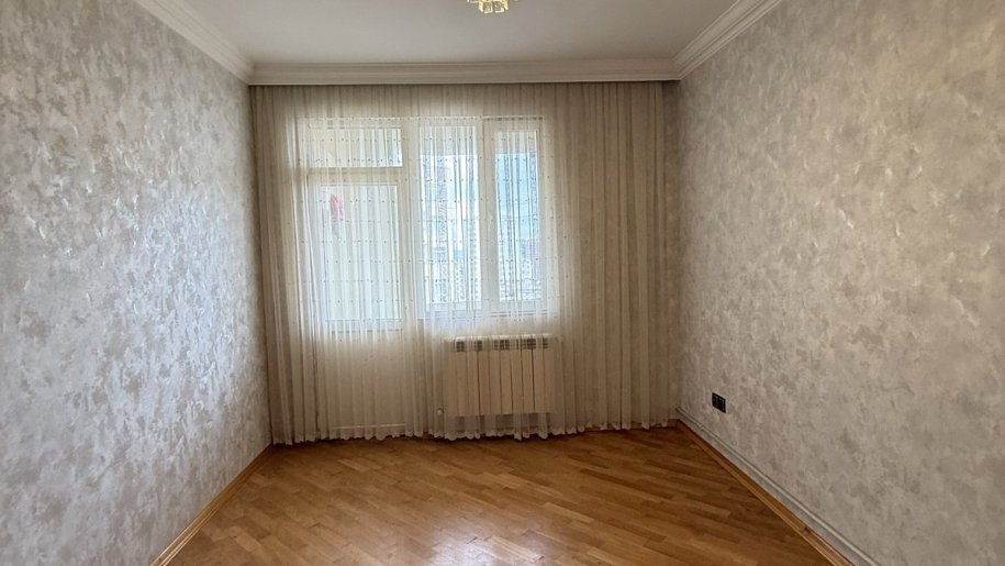 Satılır 2 otaqlı yeni tikili, 62 m², İnşaatçılar m.-5