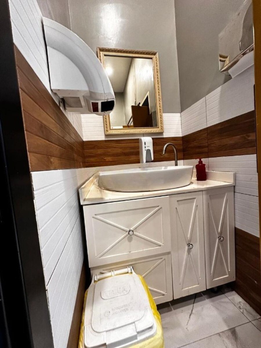 160 kv.m. obyekt icarəyə verilir, 20 Yanvar m.-11