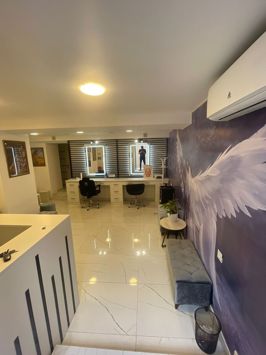 80 m<sup>2</sup> obyekt satılır, 28 May m.-2