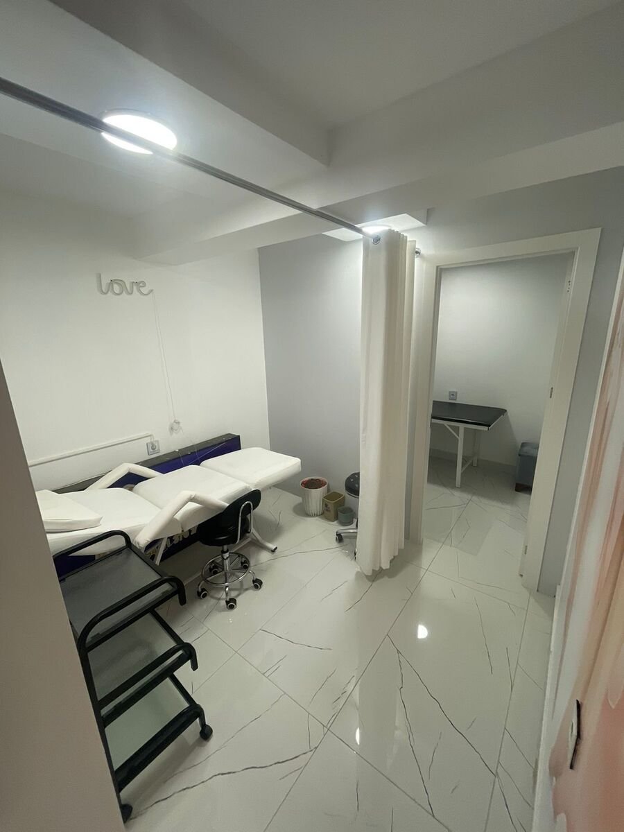 80 m<sup>2</sup> obyekt satılır, 28 May m.-3