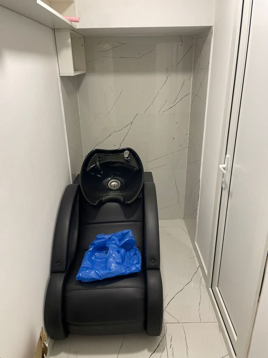 80 m<sup>2</sup> obyekt satılır, 28 May m.-8