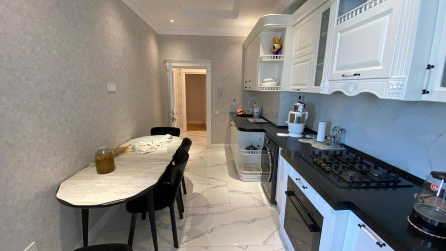 Satılır 3 otaqlı yeni tikili, 110 m², Elmlər Akademiyası m.-16