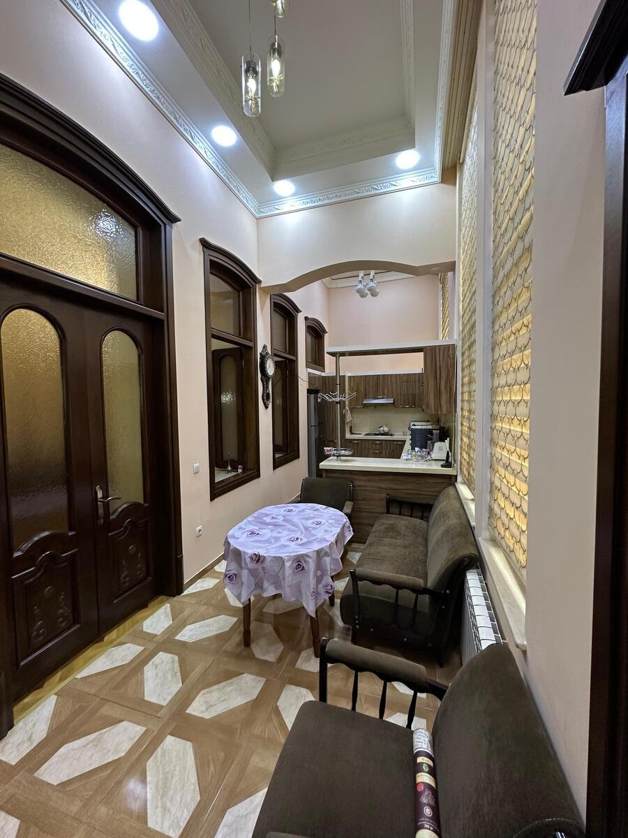 Kirayə verilir 2 otaqlı köhnə tikili, 80 m², Sahil m.-13