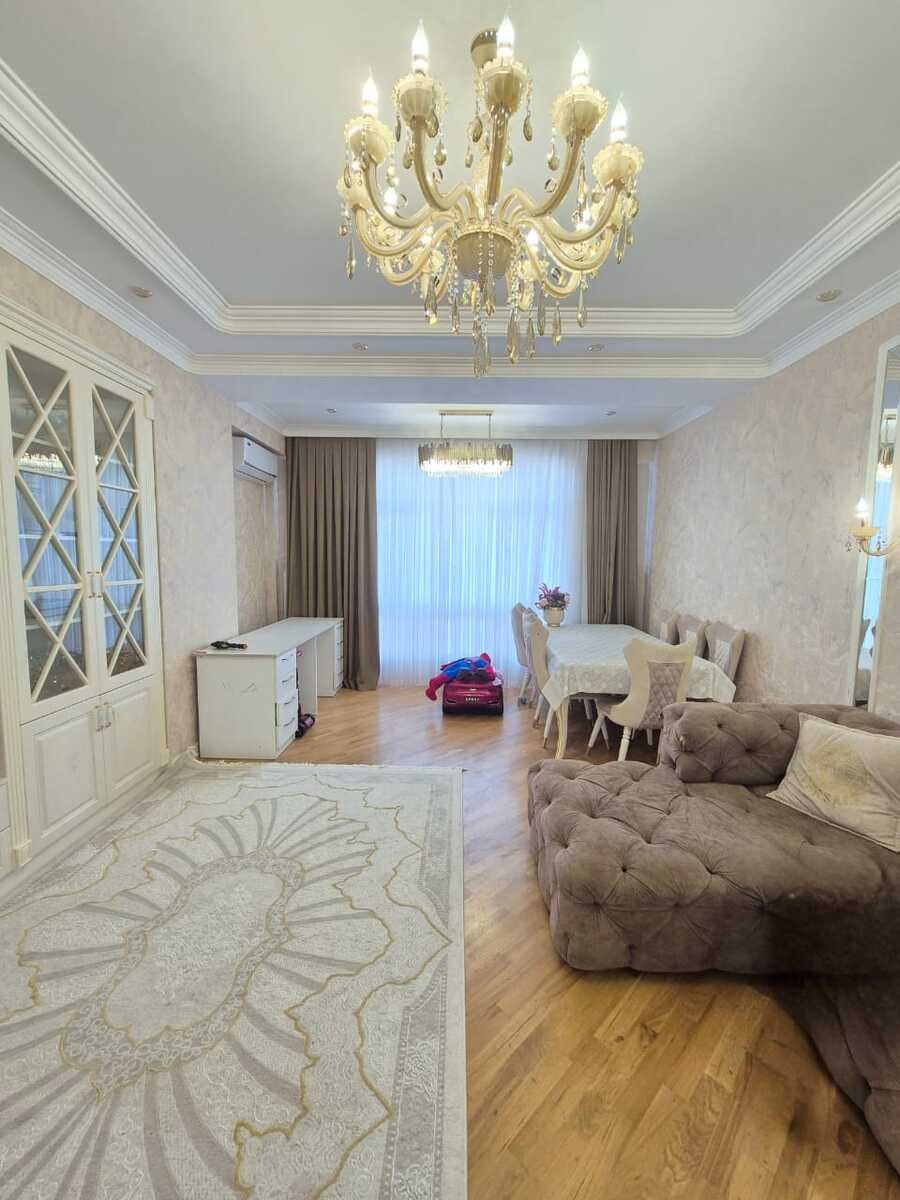 Satılır 3 otaqlı yeni tikili, 144 m², Elmlər Akademiyası m.-1