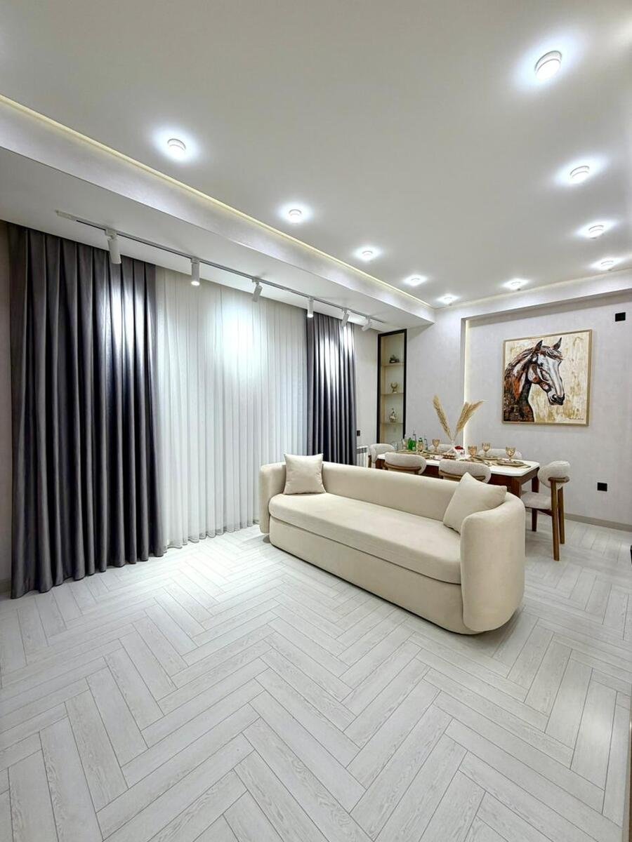 Satılır 2 otaqlı yeni tikili, 76 m², Qara Qarayev m.-5