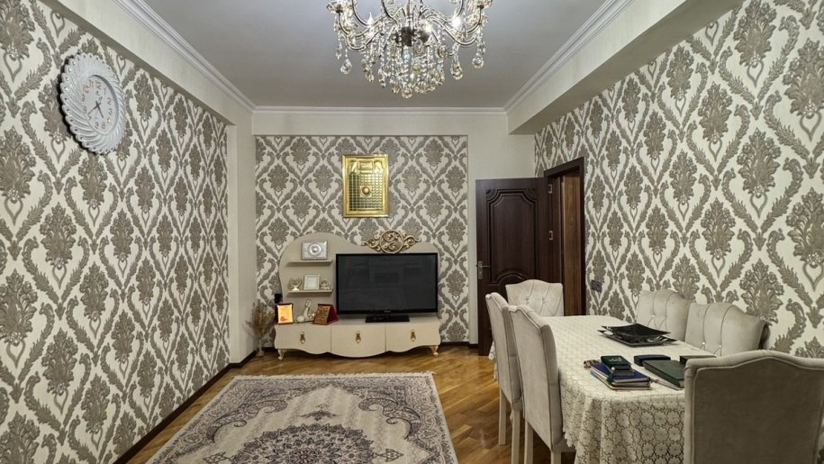 Satılır 2 otaqlı yeni tikili, 75 m², İnşaatçılar m.-2