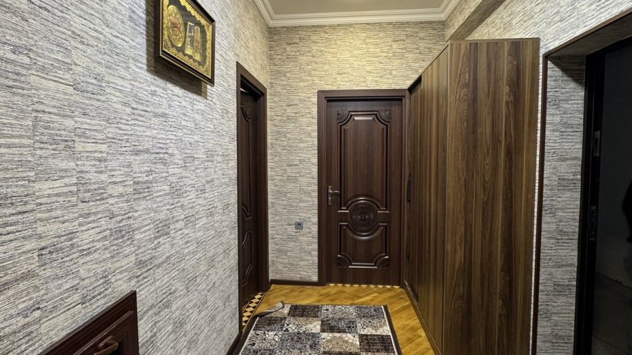 Satılır 2 otaqlı yeni tikili, 75 m², İnşaatçılar m.-6