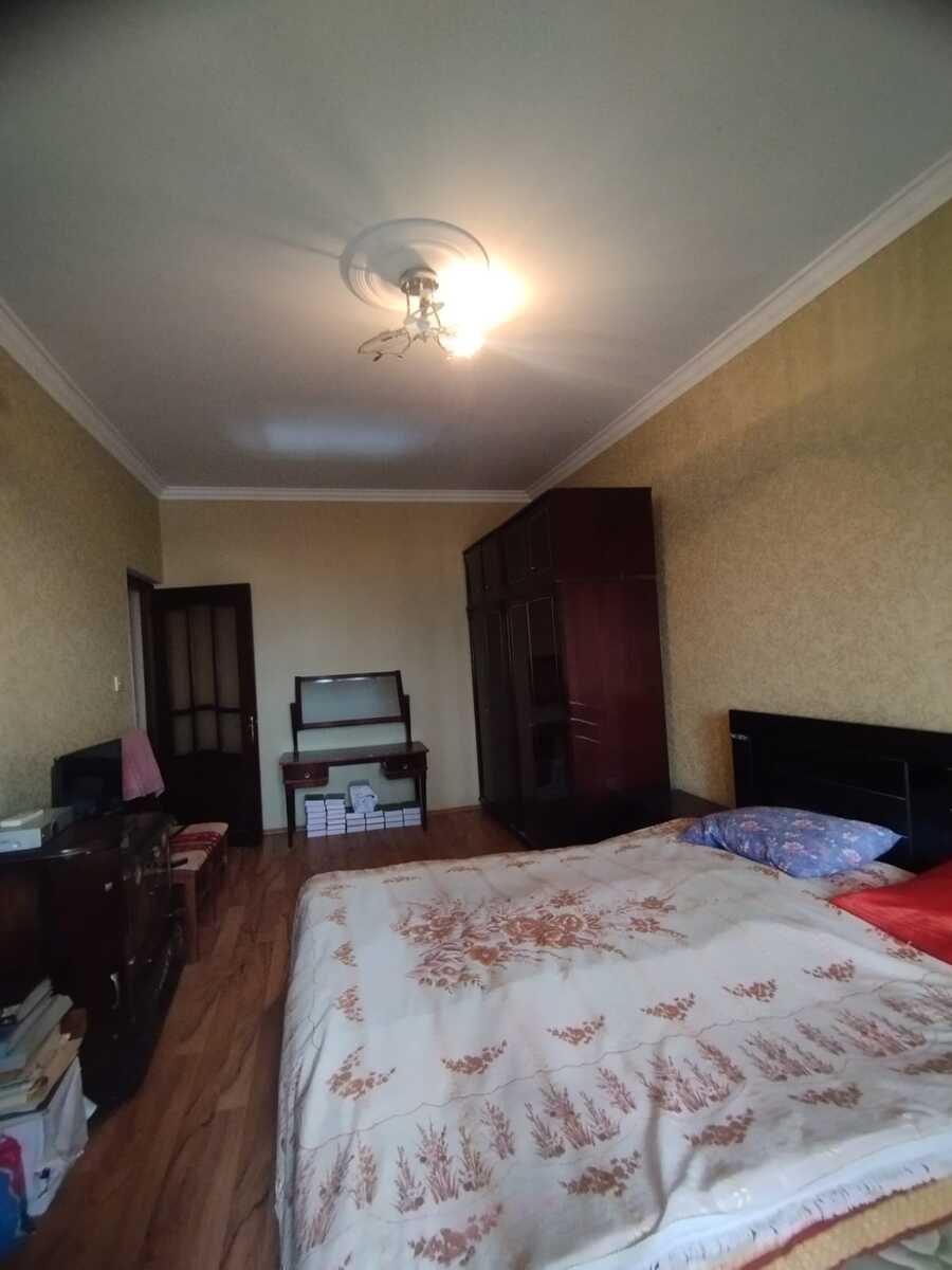 Satılır 5 otaqlı köhnə tikili, 110 m², Azadlıq Prospekti m.-5