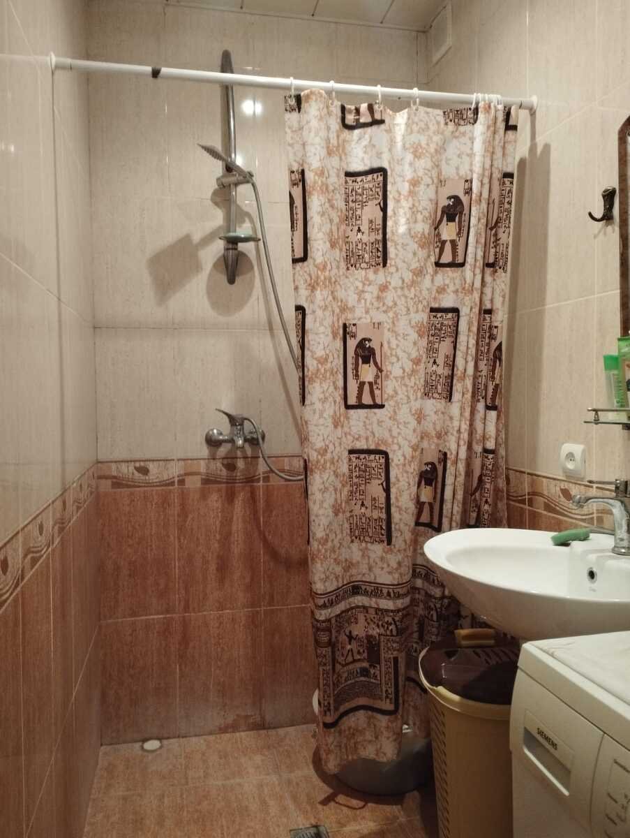 Satılır 5 otaqlı köhnə tikili, 110 m², Azadlıq Prospekti m.-18