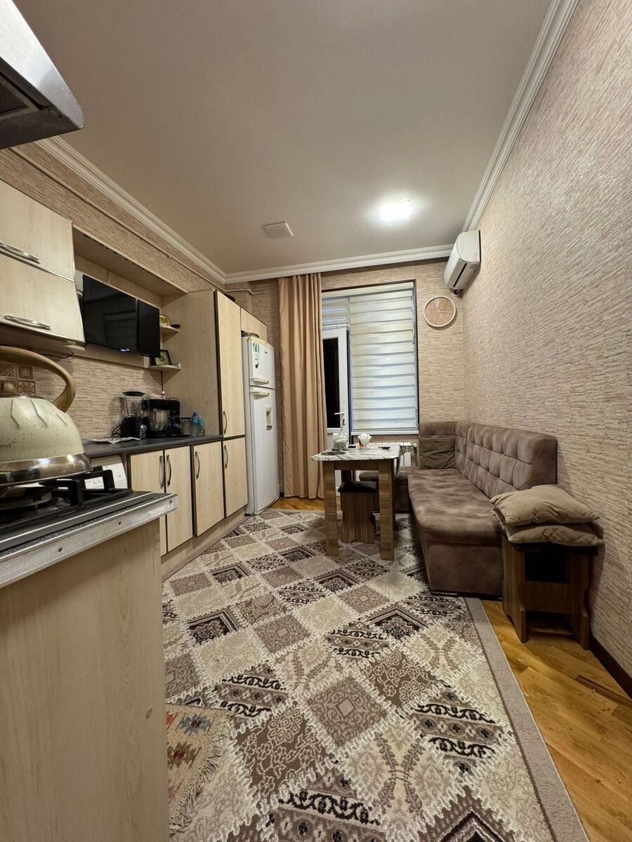 Satılır 2 otaqlı yeni tikili, 72 m², İnşaatçılar m.-11