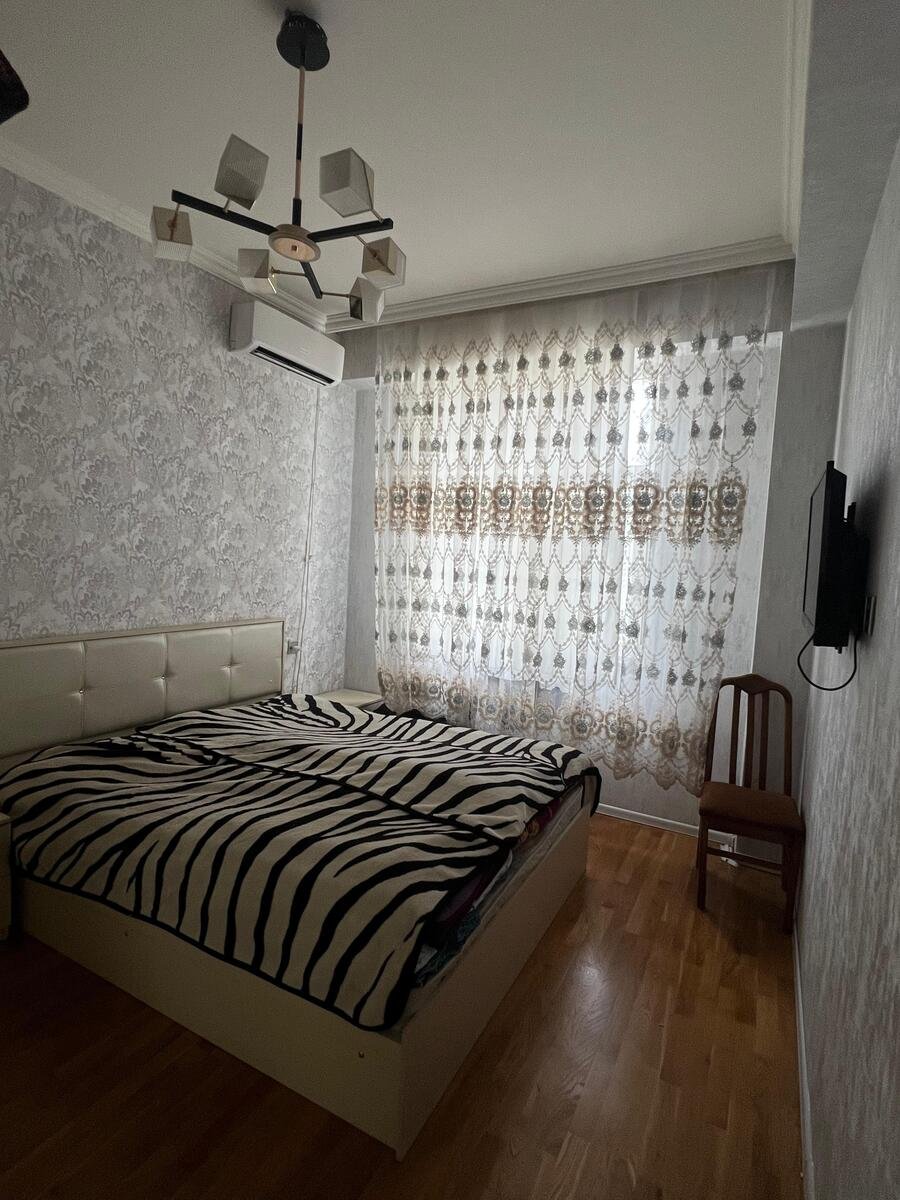 Satılır 2 otaqlı yeni tikili, 64 m², İnşaatçılar m.-4